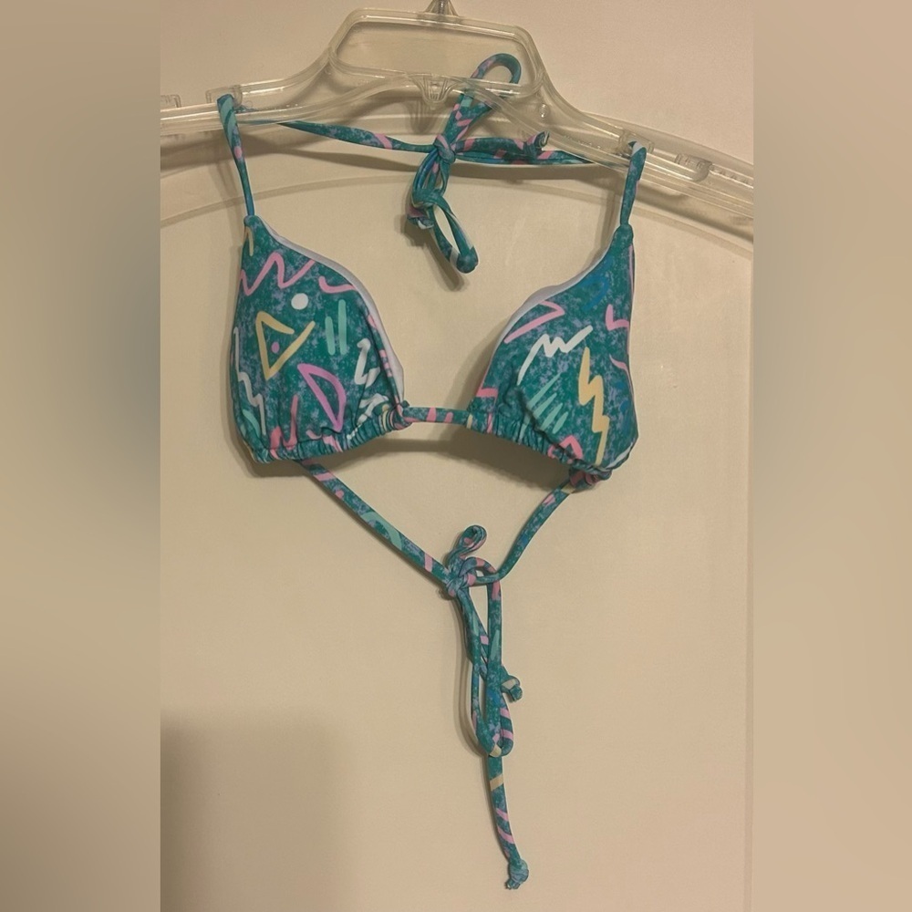 Princess Polly size 2 bikini top